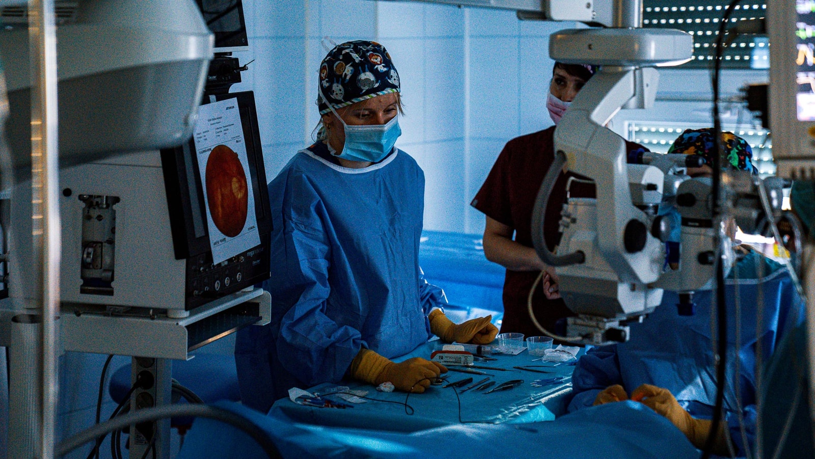 Rzeszowscy lekarze podczas operacji – zdjęcie poglądowe /Fot. Uniwersytecki Szpital Kliniczny im. Fryderyka Chopina w Rzeszowie